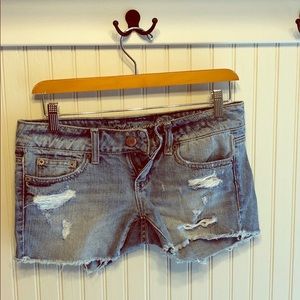 American Eagle distressed shorts